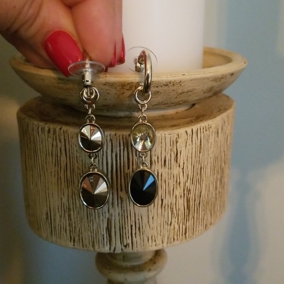 Earrings - Picture 2 of 2